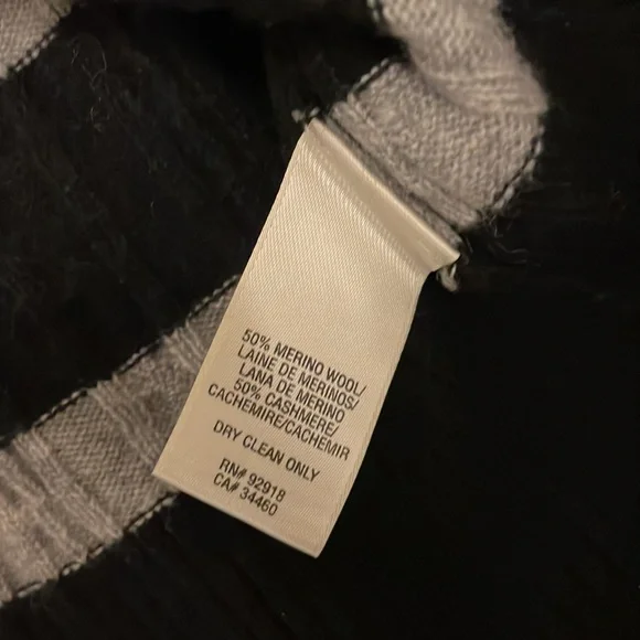 Vintage Juicy Couture off shoulder cashmere sweater dress - Picture 5 of 6